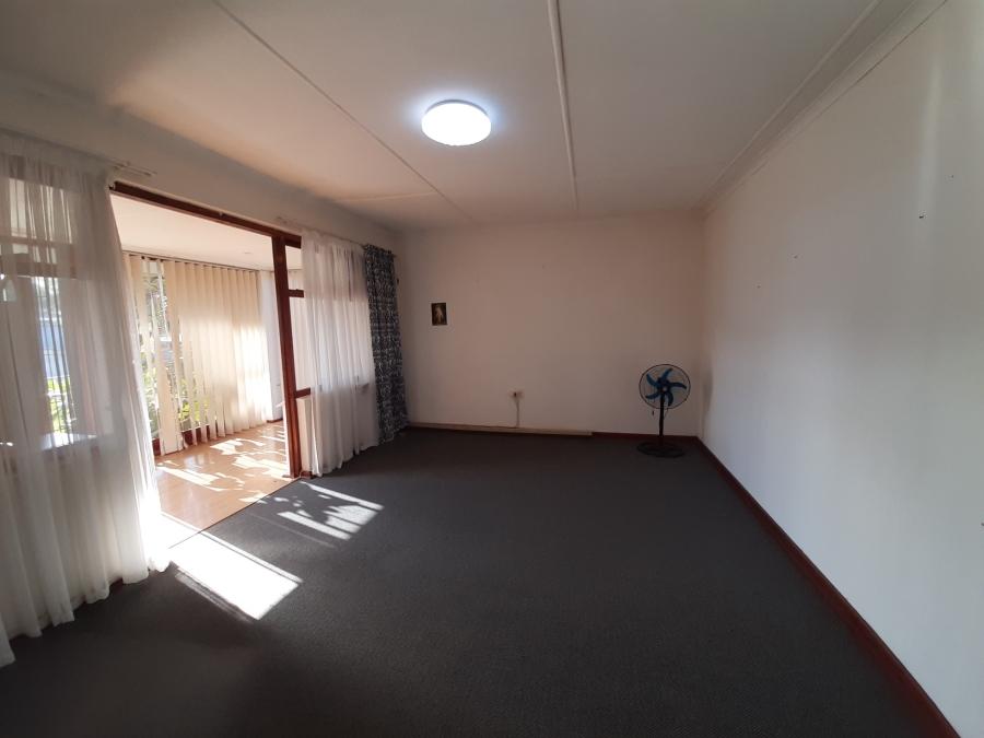 3 Bedroom Property for Sale in Cambridge West Eastern Cape
